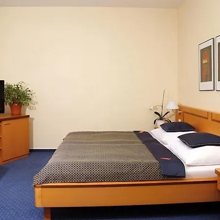 Hotel Business Alley 4*