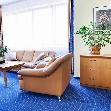 Business Alley 4*