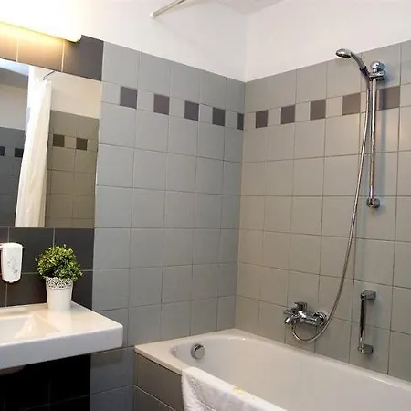 Business Alley Hotel