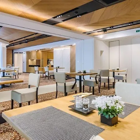 Business Alley Hotel 4*